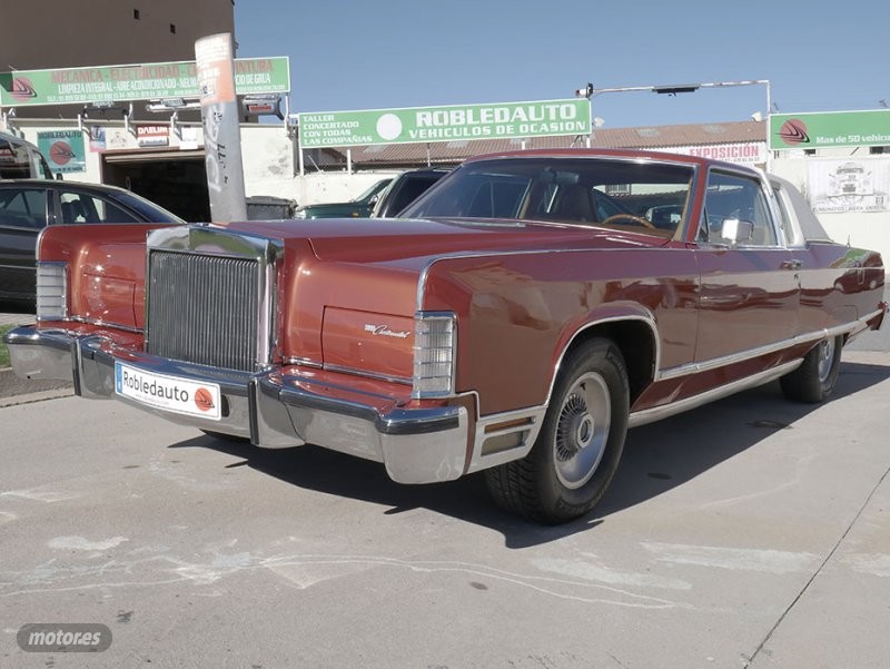 Llantas de 18 en plata  de segunda mano - ford lincoln town 1977 / 127.448km.