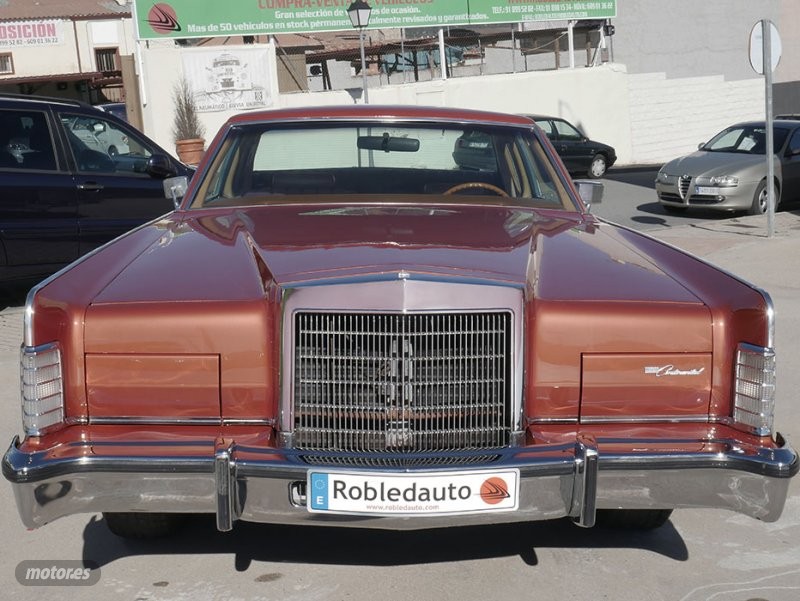 ford lincoln town 1977 / 127.448km. foto grande (2)