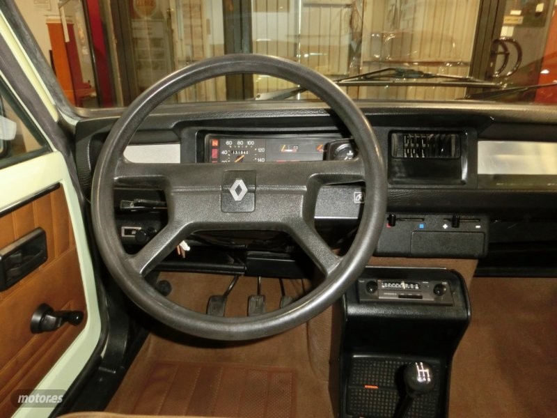 Renault SIETE R7 - foto 51