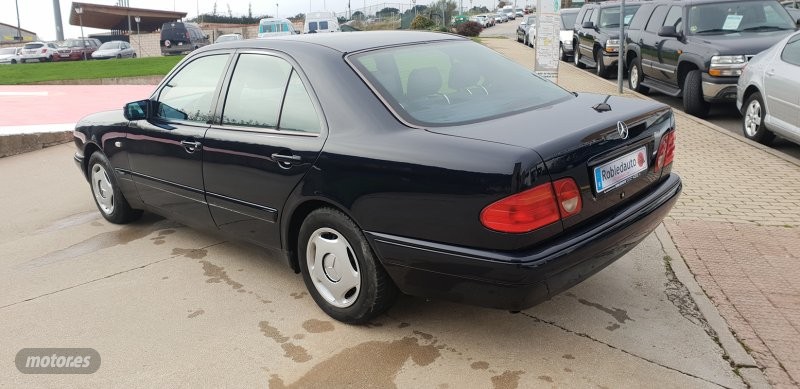 mercedes clase e 1998 / 152.518km. foto grande (3)