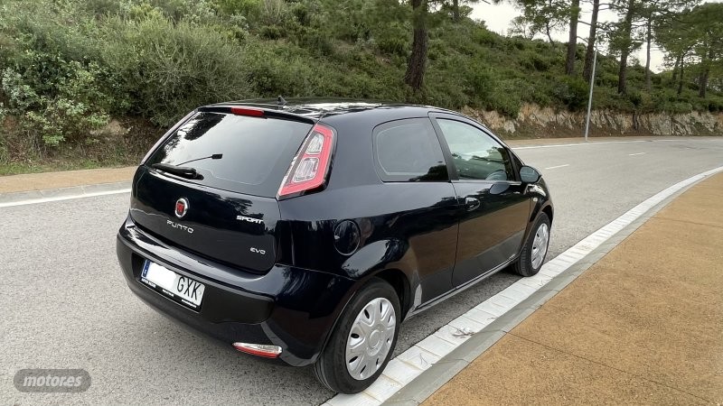 fiat grande punto 2010 / 157.000km. foto grande (3)