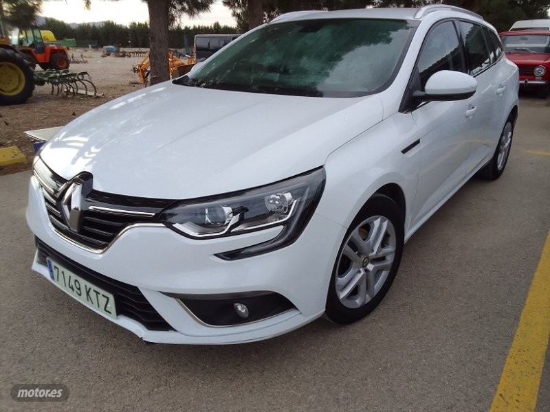 Foto renault megane 2019 / 261.000km.