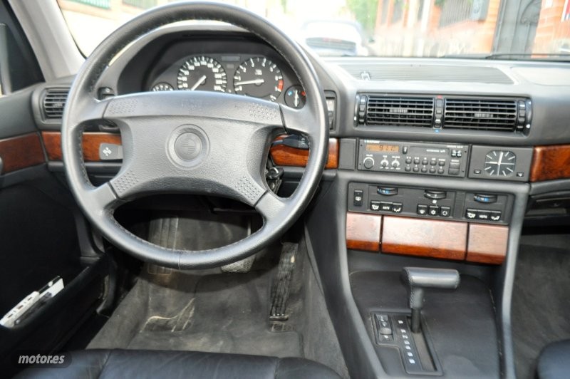 BMW Serie 7 - foto 16