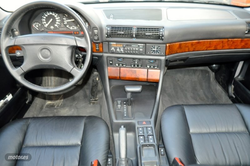 BMW Serie 7 - foto 17