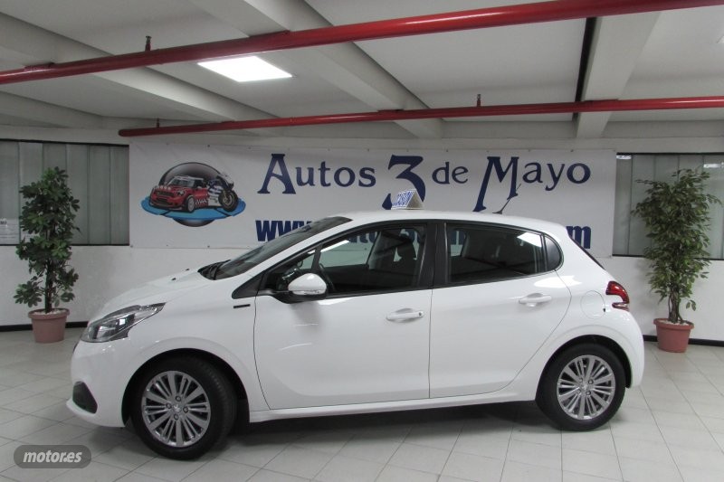 Peugeot 208 elevalunas electrico  de segunda mano - peugeot 208 2019 / 55.000km.