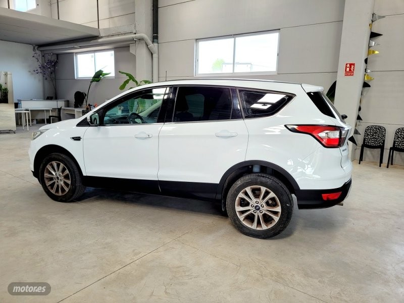 ford kuga 2018 / 113.196km. foto grande (3)