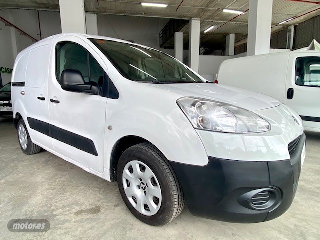 peugeot partner 2013 / 177.000km. foto grande (2)
