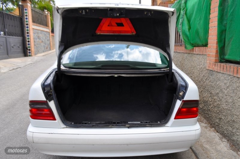 Mercedes Clase E - foto 9