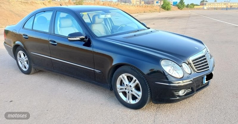 mercedes clase e 2007 / 72.560km. foto grande (2)