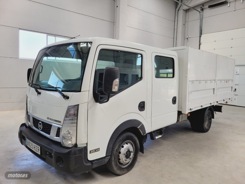 nissan cabstar 2014 / 100.778km. foto grande (2)