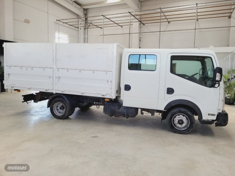 nissan cabstar 2014 / 100.778km. foto grande (3)