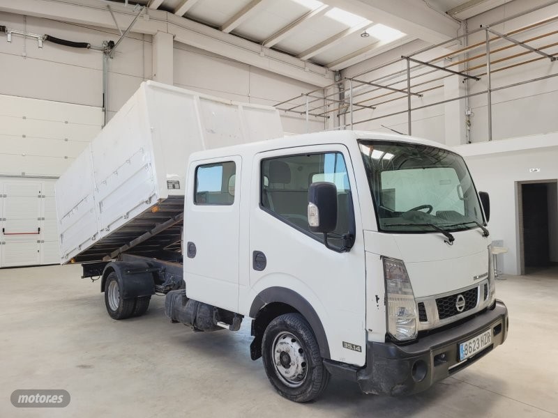 nissan cabstar 2014 / 100.778km. foto grande (1)