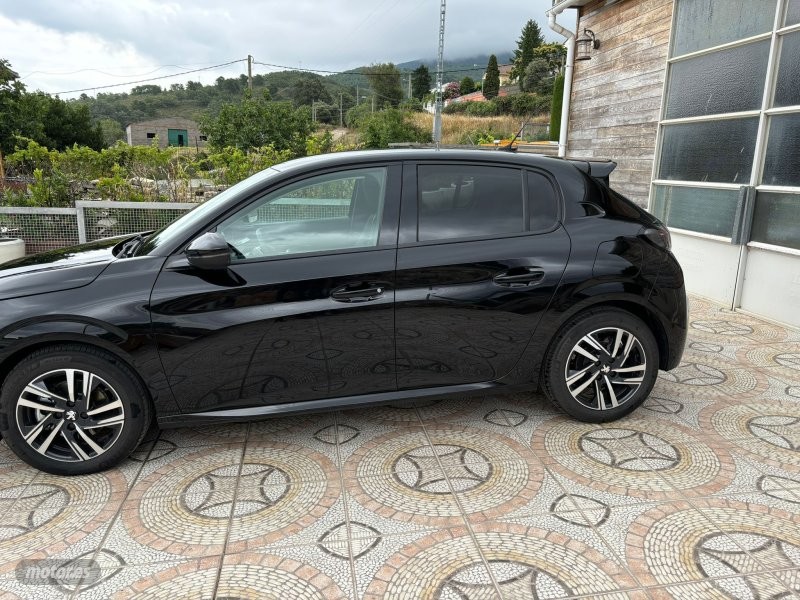 peugeot 208 2023 / 3.244km. foto grande (2)