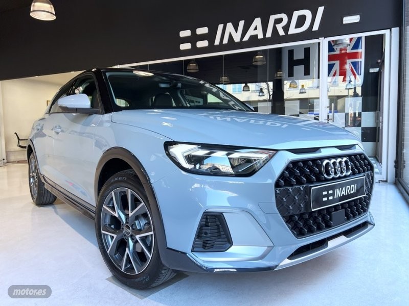 Foto audi a1 citycarver 2024 / 12km.