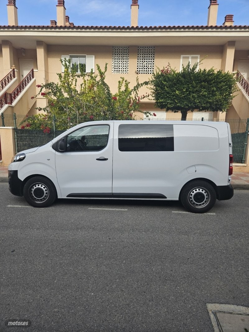 Citroen jumpy 2024 cambio manual  de segunda mano - citroen jumpy 2023 / 71.000km.