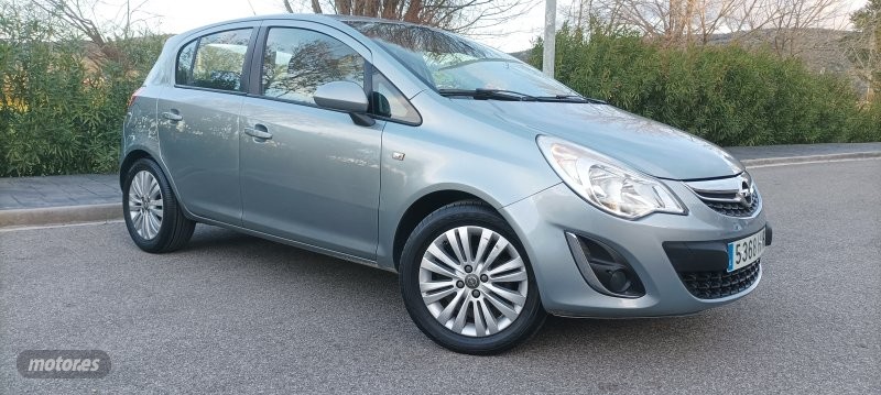 opel corsa 2012 / 277.000km. foto grande (3)