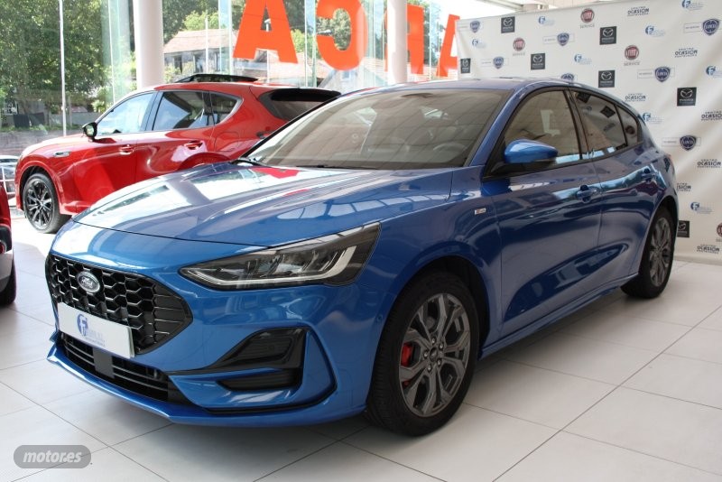 Foto ford focus 2023 / 49km.