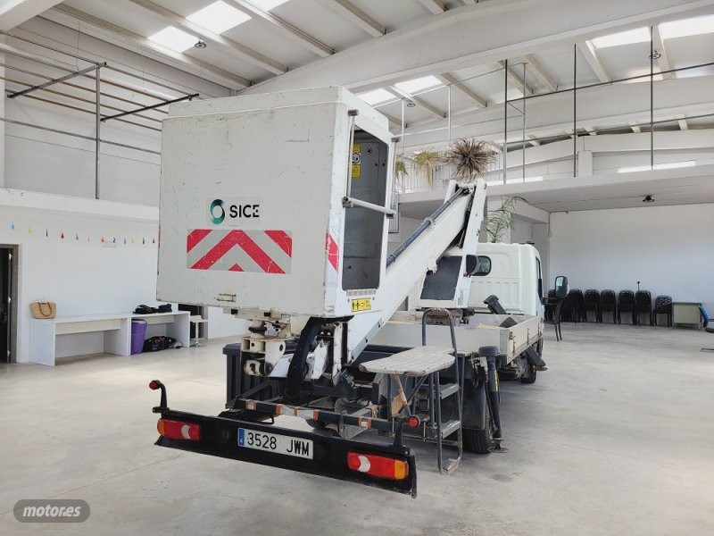nissan cabstar 2017 / 254.816km. foto grande (3)