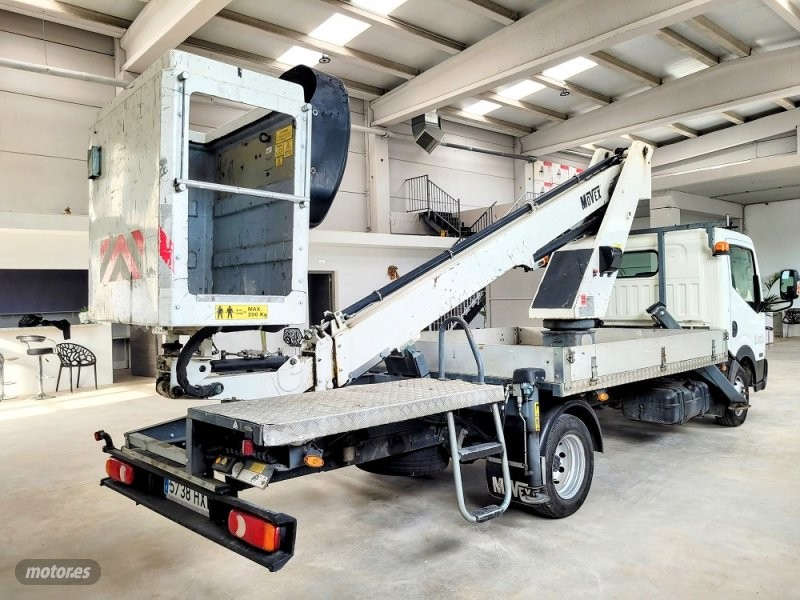 nissan cabstar 2014 / 149.745km. foto grande (3)