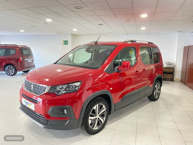Retrovisores electricos plegables  de segunda mano - peugeot rifter 2019 / 89.000km.