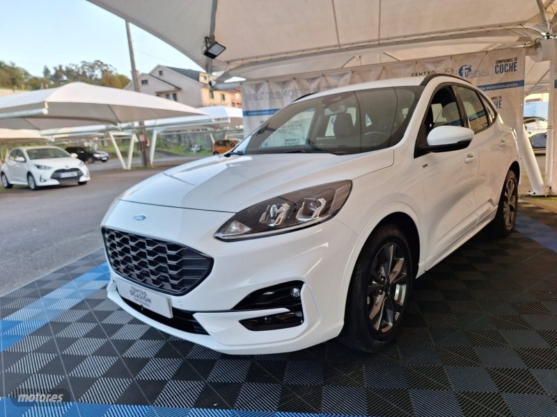 ford kuga 2023 / 74.675km. foto grande (3)