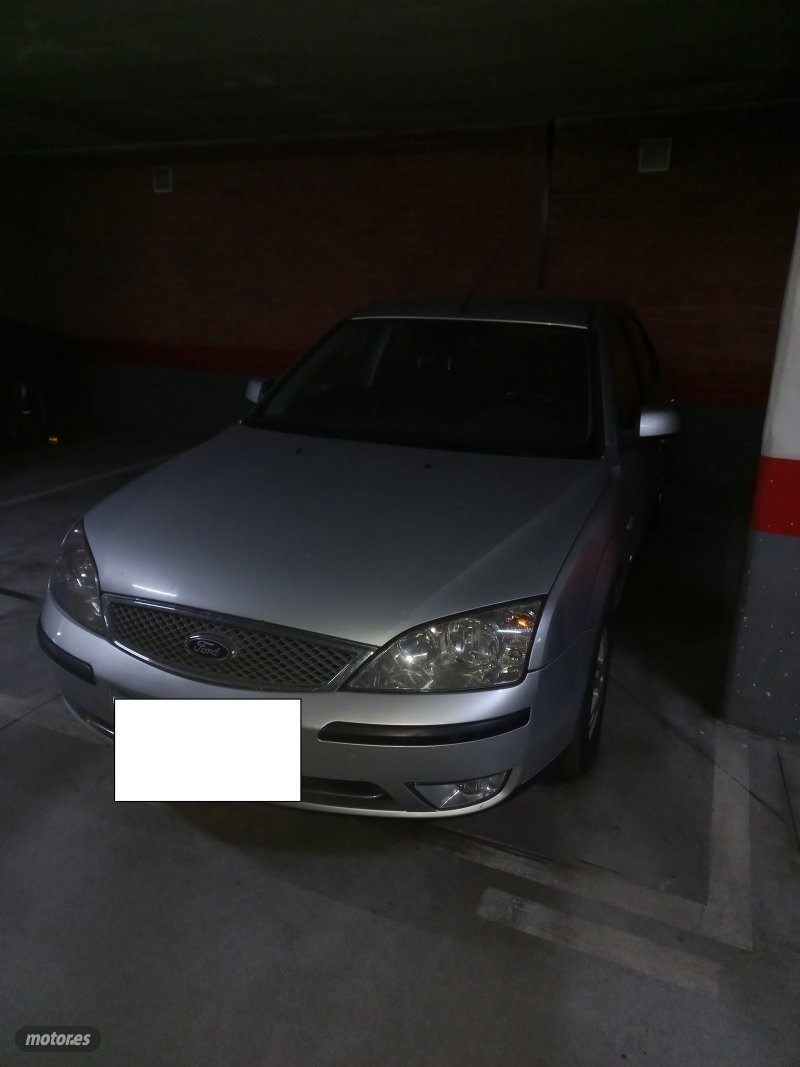 Foto ford mondeo 2004 / 294.973km.