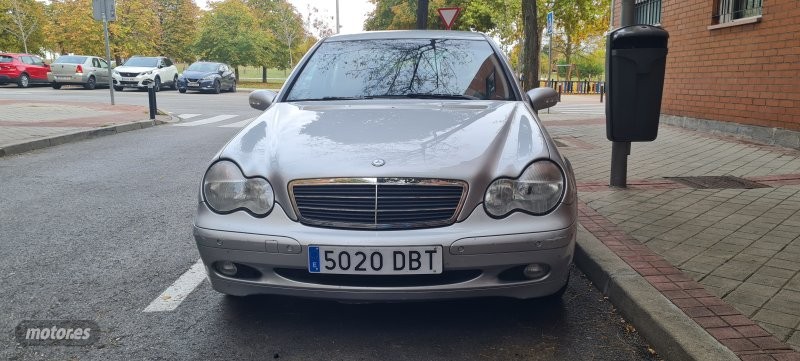 Foto mercedes 200 2003 / 111.673km.