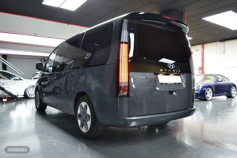 hyundai staria 2023 / 28.000km. foto grande (3)