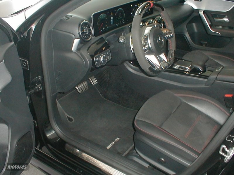 mercedes clase a 2019 / foto grande (3)