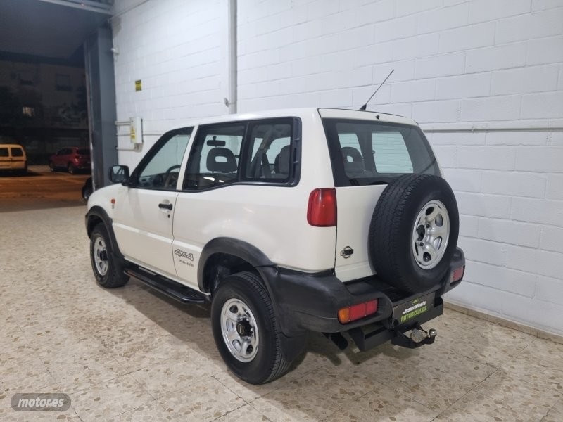 nissan terrano 1998 / 280.000km. foto grande (2)