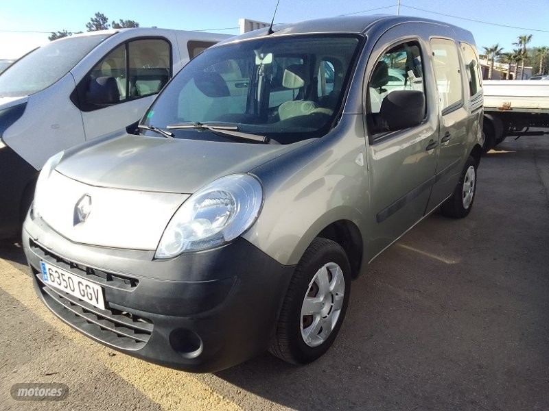 Foto renault kangoo combi 2008 / 274.000km.