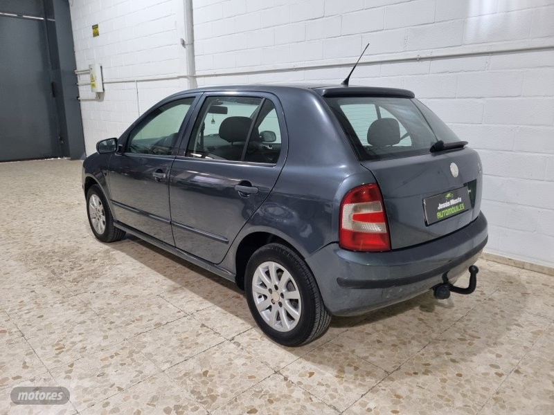 skoda fabia 2006 / 280.000km. foto grande (3)