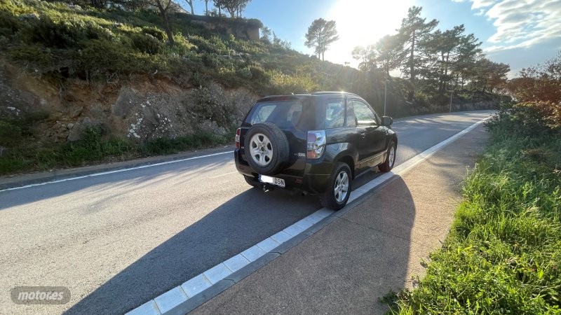 suzuki grand vitara 2005 / 163.000km. foto grande (3)