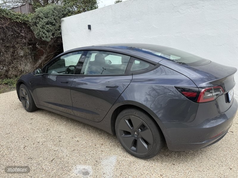 tesla model 3 2021 / 35.900km. foto grande (3)