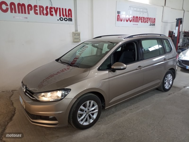 volkswagen touran 2017 / 231.993km.