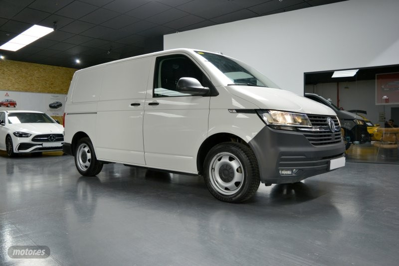 Volkswagen Transporter Furgon Batalla Corta TN 2.0 TDI BMT 4Motion 150 CV de 2020 con 150.000 Km por...
