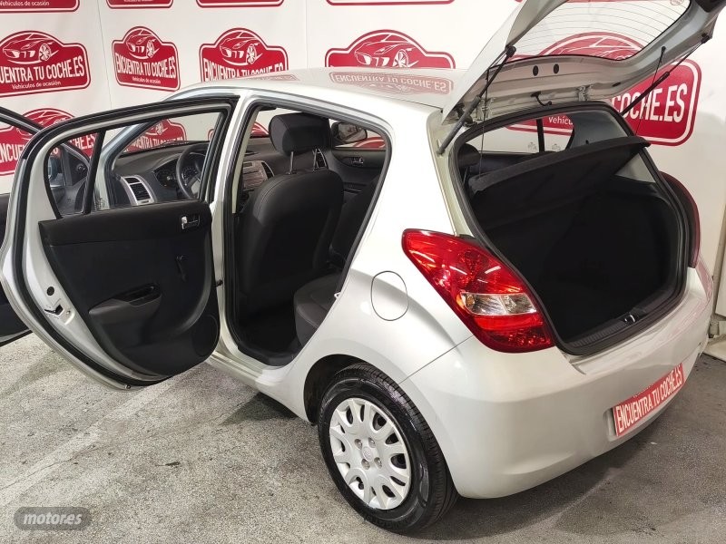 Hyundai i20 - foto 6