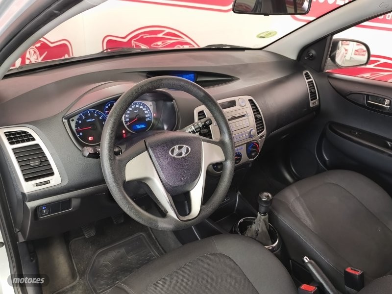 Hyundai i20 - foto 9
