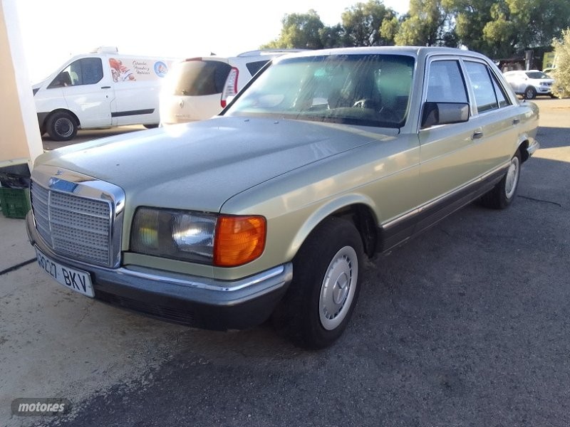 Mercedes 280 SE CLASICO. de 1979 con 231.000 Km por 2.900 EUR. en Murcia