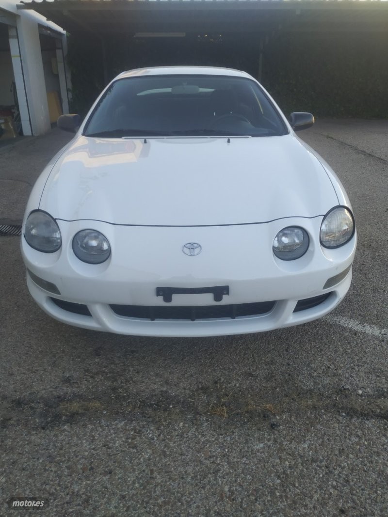 Toyota Celica 1800i de 1997 con 147.000 Km por 8.900 EUR. en Sevilla