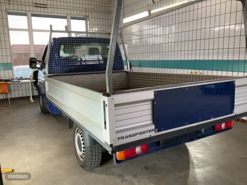 Volkswagen Transporter 2.0 TDi 102 CV, En Automocion Pere de 2014 con 55.000 Km por 16.990 EUR. en Tarragona
