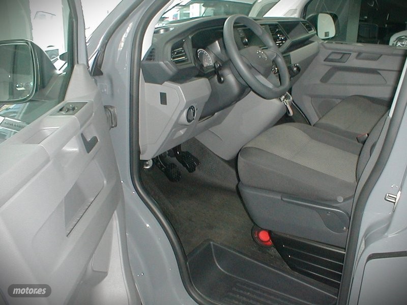 Volkswagen Transporter - foto 3