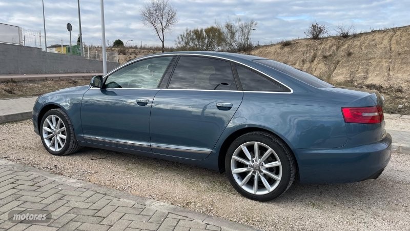 audi a6 2010 / 340.000km. foto grande (2)