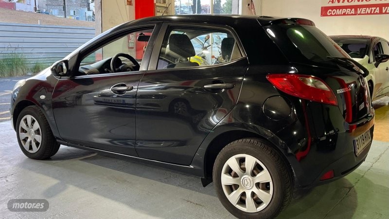 mazda mazda2 2013 / 128.000km. foto grande (2)