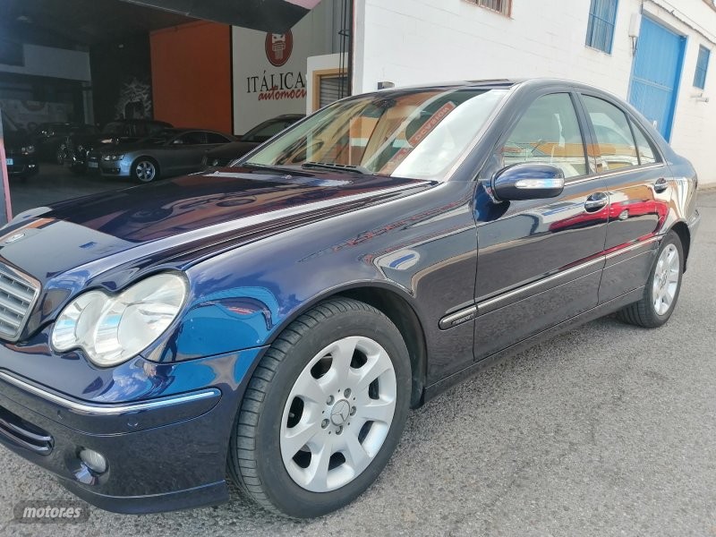 mercedes clase c 2006 / 210.000km. foto grande (2)