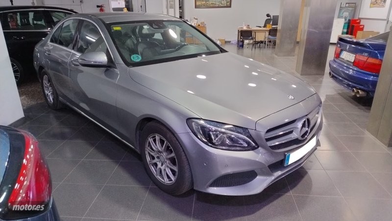 Foto mercedes clase c 2016 / 207.000km.