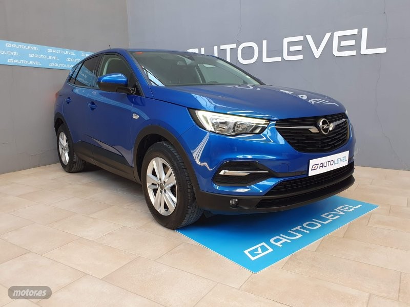 Foto opel grandland x 2020 / 17.990km.