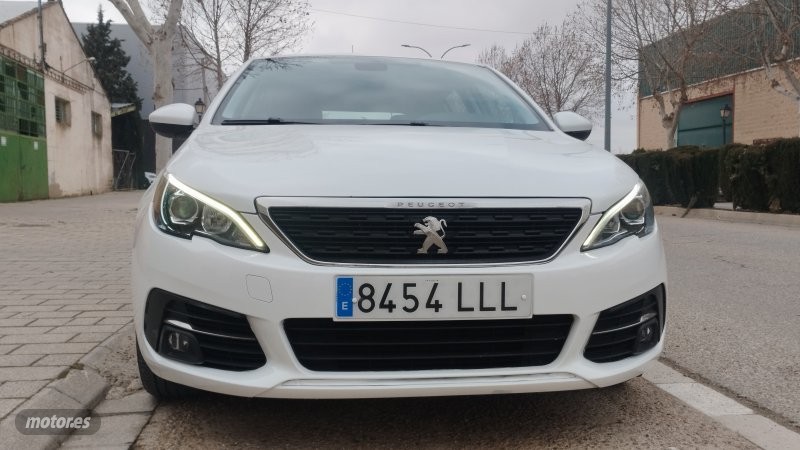 peugeot 308 2021 / 140.000km. foto grande (2)