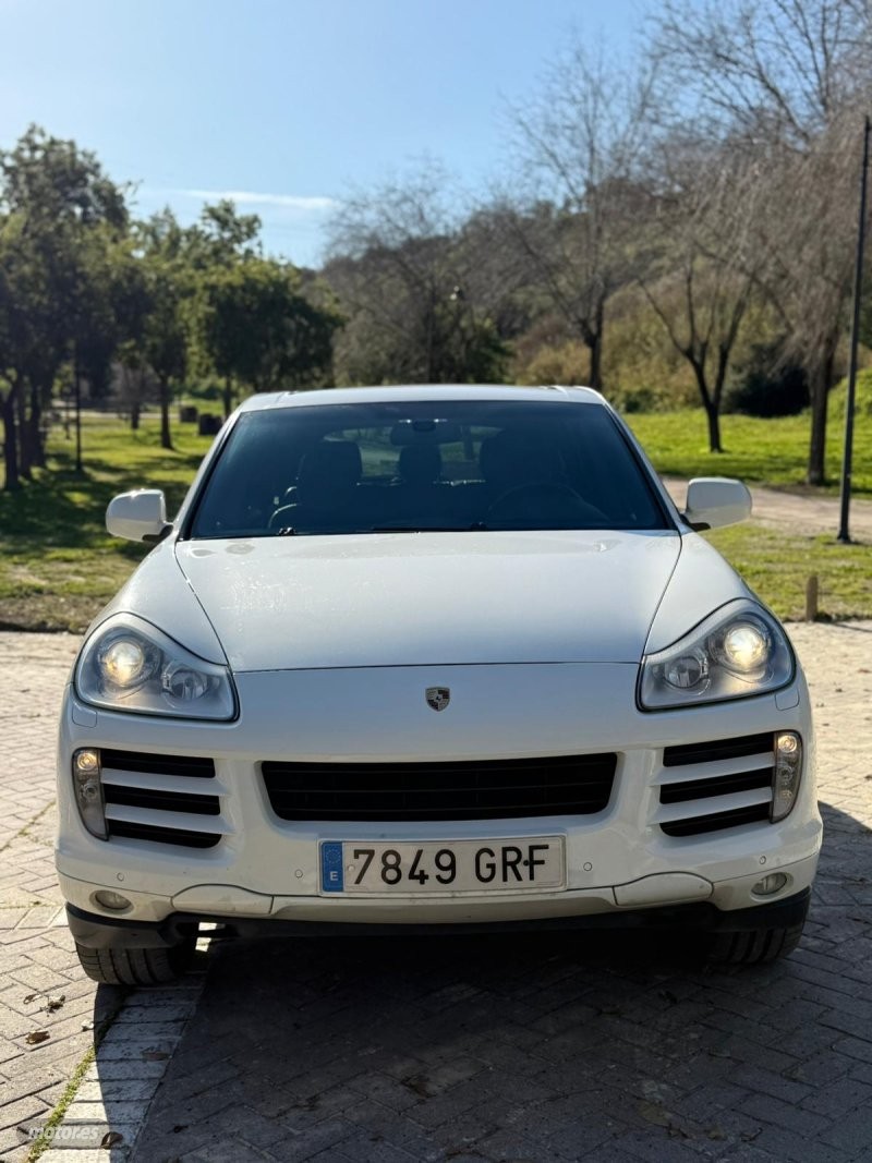 porsche cayenne 2009 / 230.000km. foto grande (2)