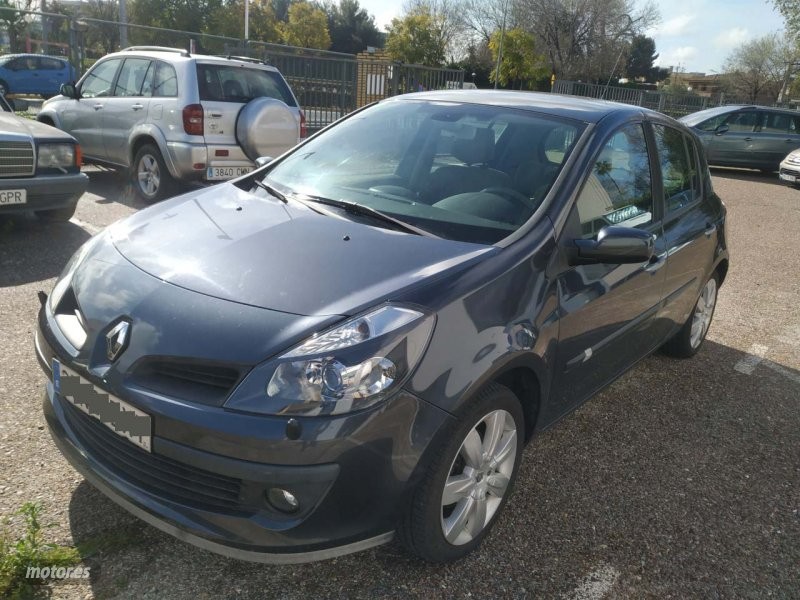 renault clio 2006 / 205.000km. foto grande (2)